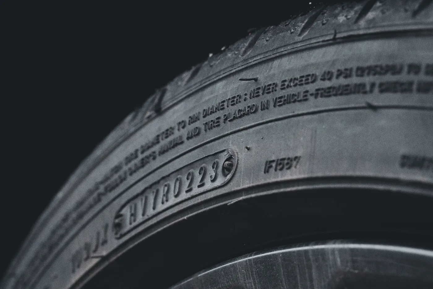 Tyre size printed on the sidewall